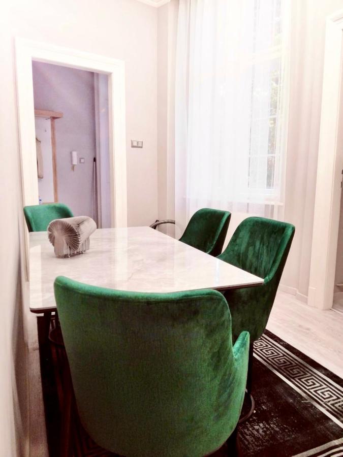La Roberta Appartement Boedapest Buitenkant foto