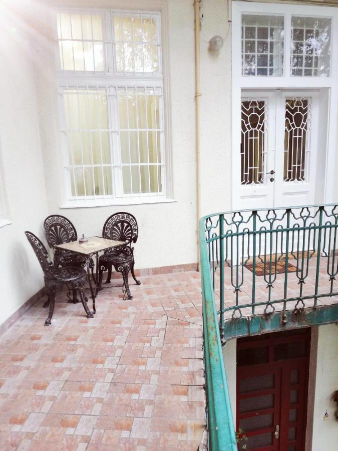 La Roberta Appartement Boedapest Buitenkant foto